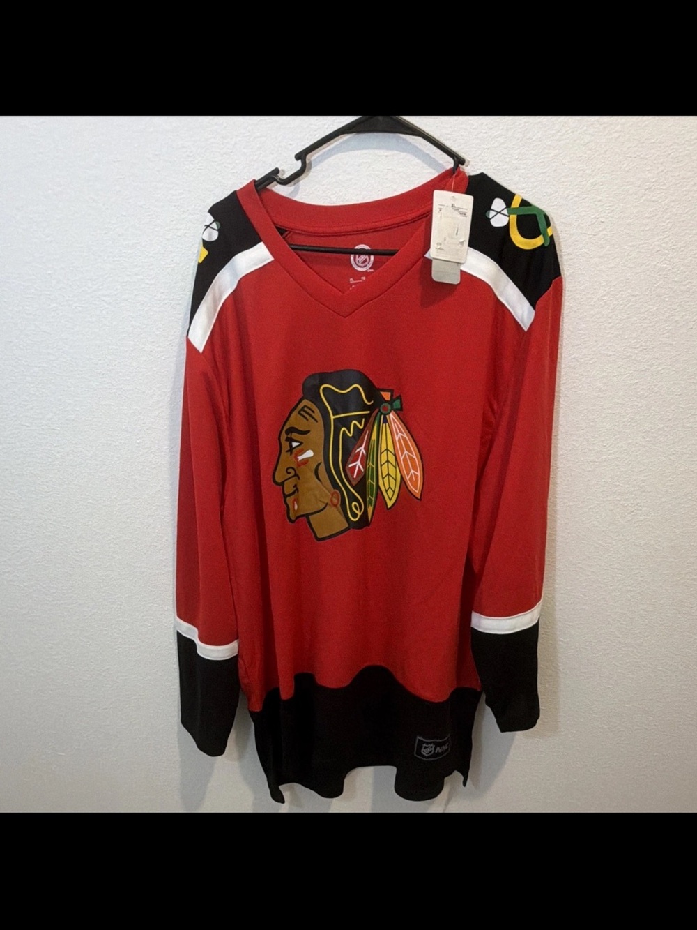 Connor Bedard Chicago Blackhawks NHL Hockey Red Jersey #98 Size XL Licensed